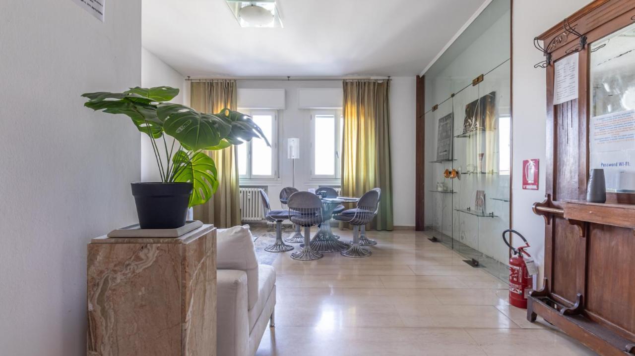 Grand Central By Alloro Su Treno - Affitti Brevi Italia Modena Ngoại thất bức ảnh