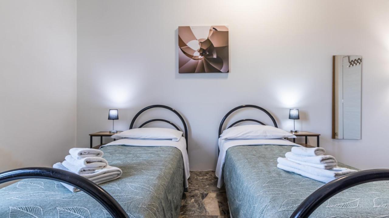Grand Central By Alloro Su Treno - Affitti Brevi Italia Modena Phòng bức ảnh